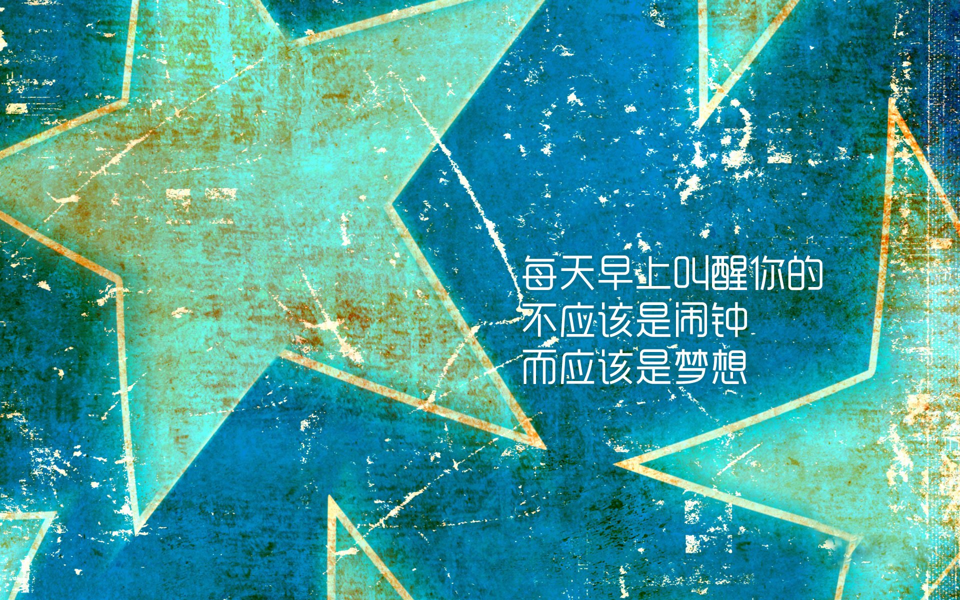 法甲夜场比赛吸引大量球迷，现场气氛火爆，法甲的比赛